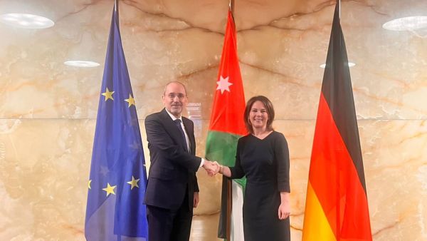 اعتبرت الوزيرة الالمانية بيربوك أن "الصراع في الشرق الأوسط في الأشهر والأسابيع السابقة تأجج"