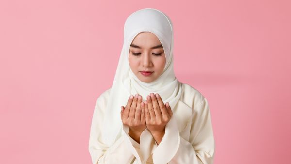 دعاء اليوم الخامس عشر من رمضان مفاتيح الجنان