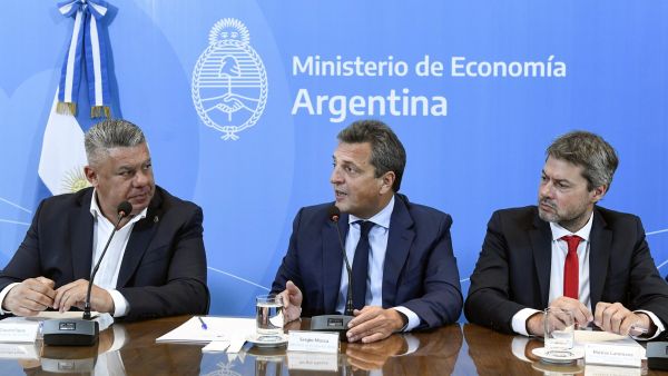 (Photo by MAXIMILIANO VERNAZZA / Argentina's Economy Ministry / AFP)