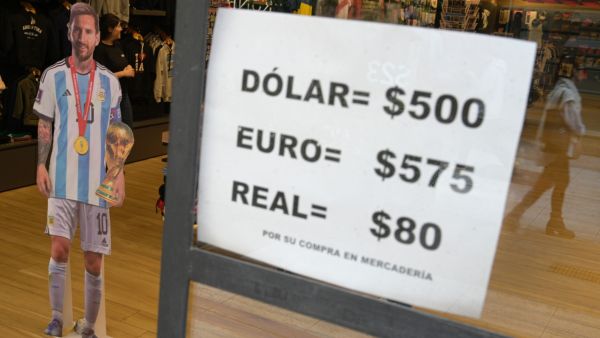Argentina ditches US dollar for imports from China