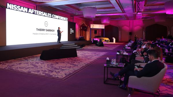 الشركة تنظّم دورات تدريبية تستهدف السلطات المعنيّة في القطاع والشركاء والعملاء لمساعدتهم على كشف القطع غير الأصلية نيسان تعزّز التعاون بين القطاعين العام والخاص بهدف مكافحة انتشار قطع الغيار المزيّفة في منطقة الشرق الأوسط