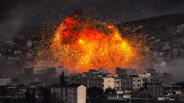 3 civilians injured in Israeli bombing on Homs 