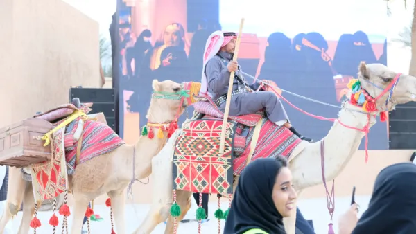 في السعودية وفق التقارير الحكومية 50 ألف مطعم، و 100 شركة تعمل بمجال تقديم المنتجات الغذائية الجاهزة 