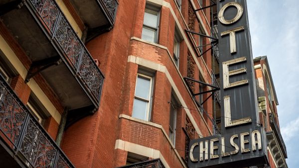 Albawaba picks 6 historic hotels celebrities fancy
