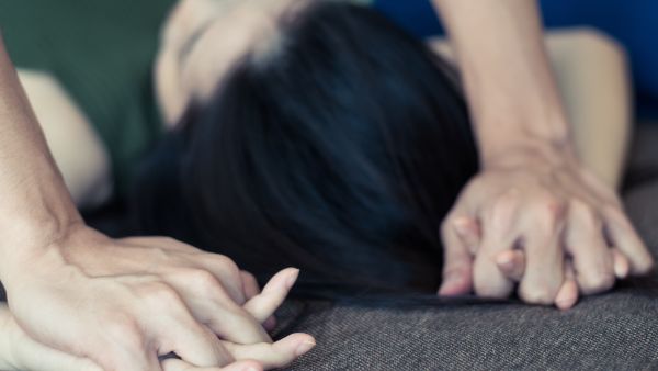 ALBAWABA - A two-year sentence handed down against three Moroccan men for raping a child at gunpoint drew angry reactions by people who called for a harsher penalty to deter others from committing such crimes.