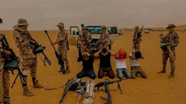 صورة وزعها اللواء 444