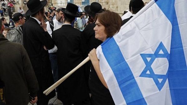Jerusalem Day Flag march