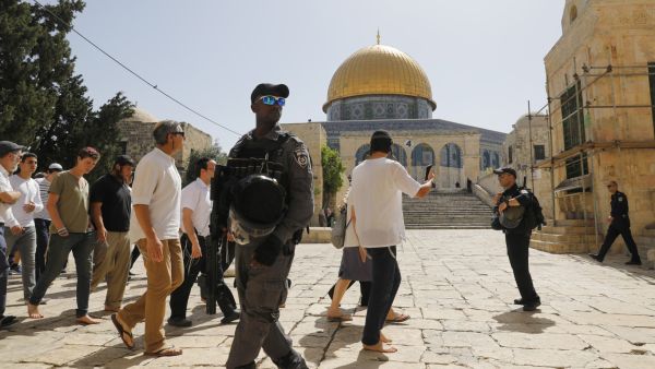 Dozens of settlers storm Al-Aqsa Mosque
