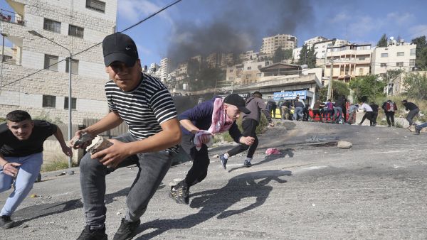 اعتقالات وجرحى في أريحا وجنين جراء اشتباكات مع جيش الاحتلال