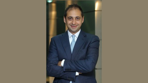 الدكتور يحيى عانوتي – الشريك في ستراتيجي& الشرق الأوسط إعادة تشكيل سلاسل القيمة العالمية ... فرصة واعدة لجذب استثمارات أجنبية مباشرة لدول منطقة مجلس التعاون الخليجي بقيمة 300 مليار دولار أمريكي وفقًا لأحدث تقرير صادر عن ستراتيجي&