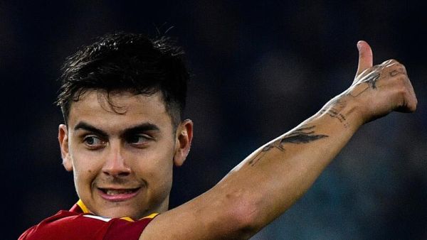 AS Roma's Argentinian forward Paulo Dybala reacts during the Italian Serie A football match between AS Roma and Juventus on March 5, 2023 at the Olympic stadium in Rome. (Photo by Filippo MONTEFORTE / AFP)