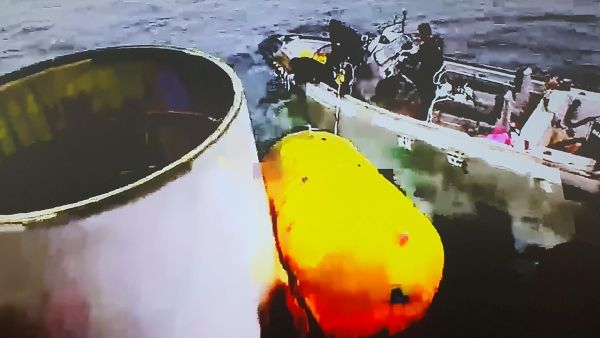  الجيش الكوري الجنوبي يعمل على انتشال حطام  الصاروخ 