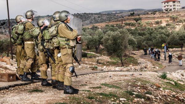 Israel arrests 19 Palestinians in West Bank