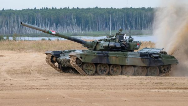 اندلعت اشتباكات ضارية في 15 نيسان/ أبريل الماضي، بين قوات الجيش السوداني وقوات الدعم السريع