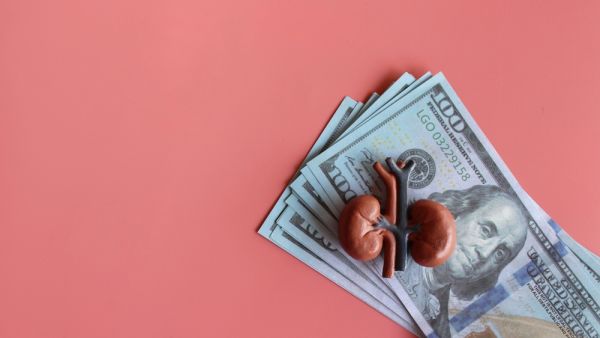 Iranians selling organs