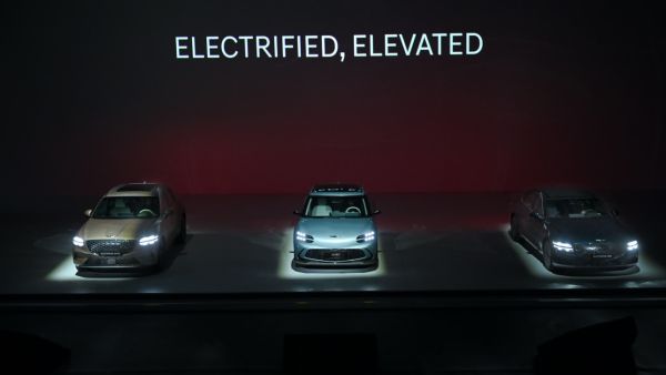 The Electrified G80 features a 400V/800V multi-rapid charging system that can be used with various charging infrastructures, and it also has a V2L feature, enabling customers to use electric power of 3.6kW outside of the vehicle. Genesis Middle East & Africa Launches Three Luxury EV Models at the Spectacular Al Ula