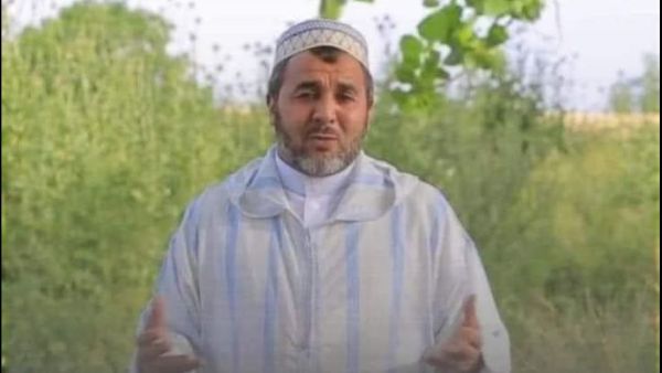 تعتبر جماعة العدل والإحسان الصوفية محظورة في المغرب ومعروفة بمعارضتها السلمية للنظام الملكي