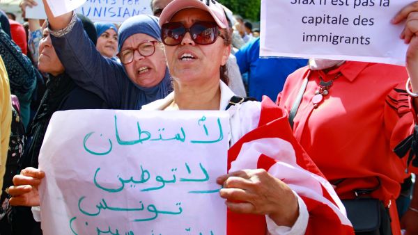 تظاهرة ضد المهاجرين في صفاقس باعتبارهم "تهديدا لأمن" المدينة