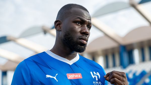 كوليبالي بقميص الهلال (المصدر: Alhilal_EN@)