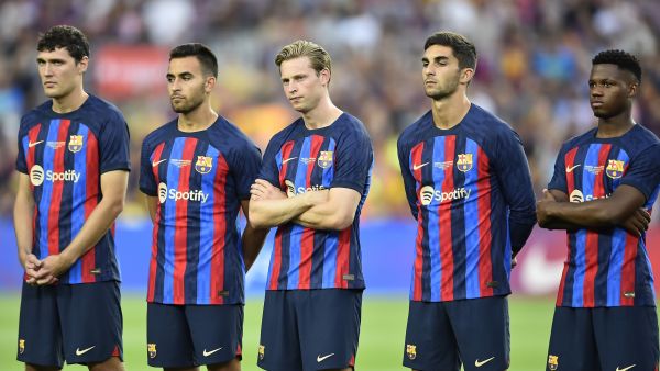 برشلونة مستاء من أنسو فاتي وفيران توريس