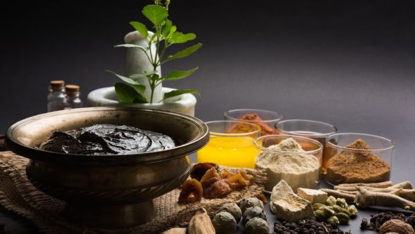 طبيب البوابة: الأيورفيدا يحل مشاكل التنفس  طبيب البوابة: الأيورفيدا يحل مشاكل التنفس