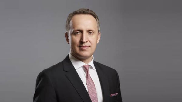 Wojciech Bajda, Managing Director – Public Sector Middle East and Africa at AWS Falcon 40B Takes Flight: Technology Innovation Institute Announces the Open Source Launch of the UAE's First Language Model Trained on Amazon SageMaker