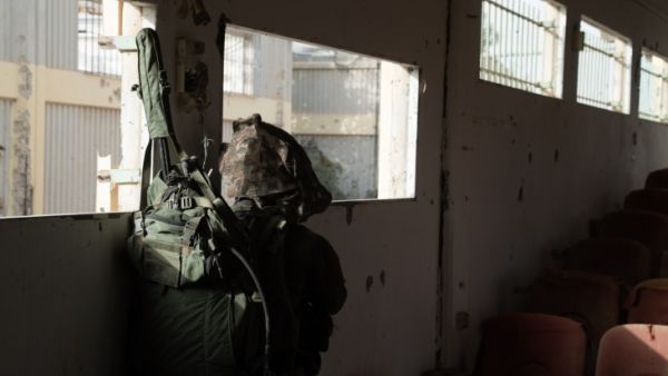 قوات الاحتلال تفجر منزل عائلة الأسير كمال جوري في مدينة نابلس