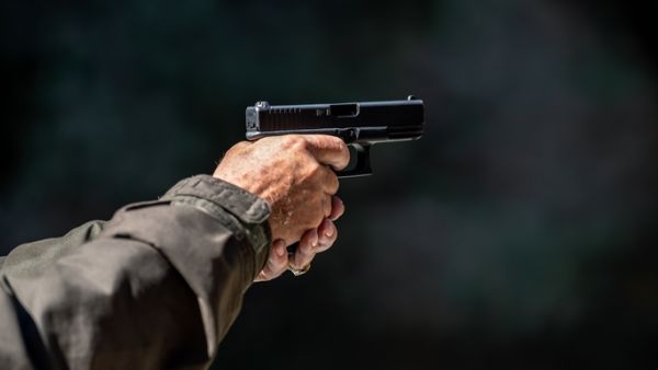  العصابات والبلطجية يستغلون انعدام الامن في البلاد لفرض سيطرتهم وسلطتهم