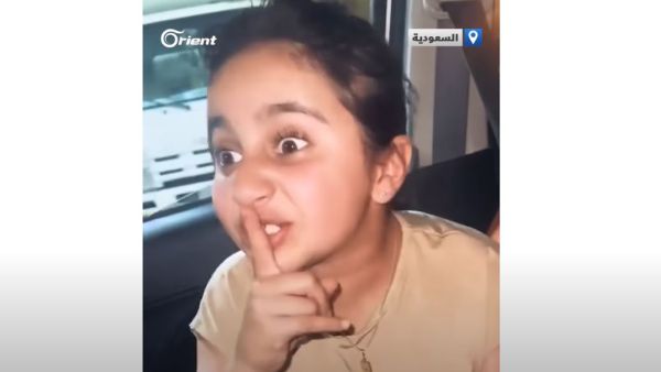 نتالي السورية تسمع الاذان لاول مرة