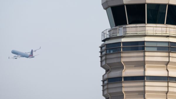 Record-breaking commercial air traffic recorded worldwide