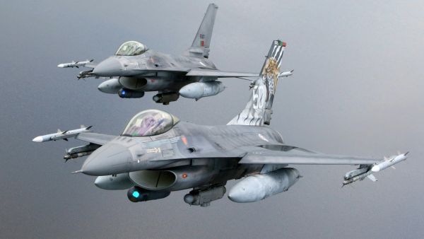  F-16 jets