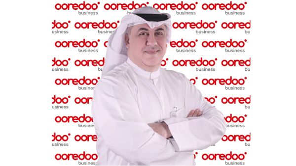 السيد عيسى الموسى ، المدير التنفيذي لقطاع مبيعات المستهلك والأعمال في Ooredoo Ooredoo Business تقيم ورشة عمل بالتعاون مع OpenText