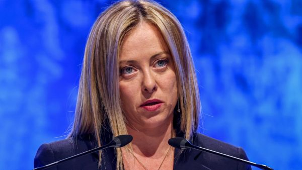 رئيسة وزراء ايطاليا تشكر السيسي بعد الإفراج عن الباحث باتريك زكي