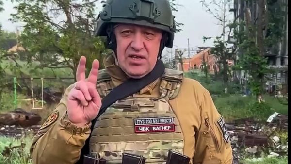  احد قادة فاغنر تمكن من التعرف على جثة بريغوجين في المشرحة 