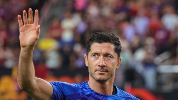 روبرت ليفاندوفسكي (Photo by Ethan Miller / GETTY IMAGES NORTH AMERICA / Getty Images via AFP)