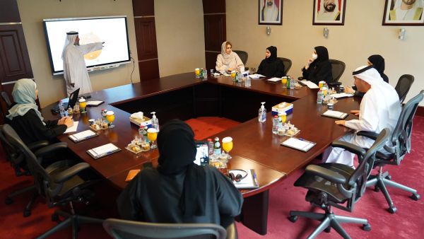 Dubai Customs shares excellence experience with Al Ain Municipality