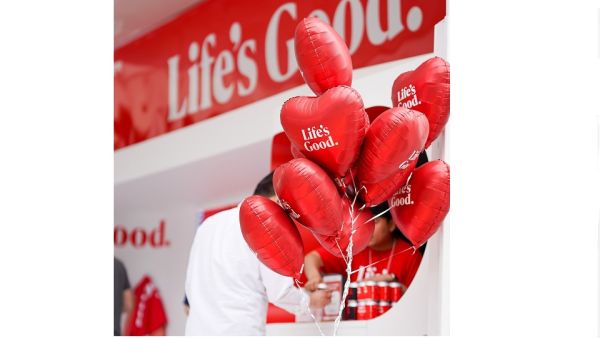 Join LG’s Heartwarming “Finger Heart” Challenge With Social Gesture Of Love