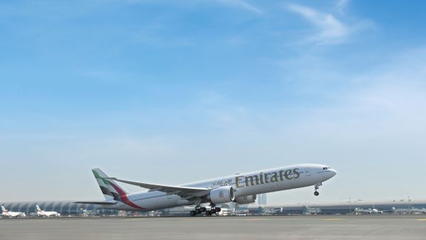 Emirates Boeing 777 with new livery 2 Emirates marks one of its busiest summers ever