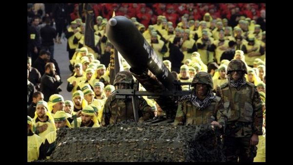 عرض عسكري لحزب الله اللبناني