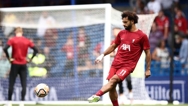 محمد صلاح (Photo by HENRY NICHOLLS / AFP)