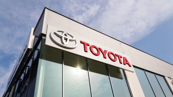 Toyota halts production due to system glitch