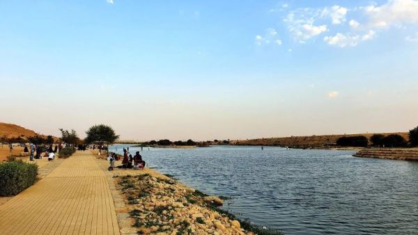 بحيرات الرياض