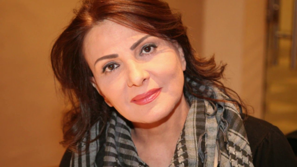 عبير عيسى