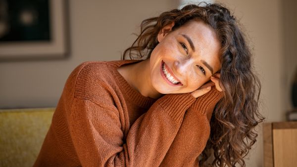 هل تعاني المرأة الذكية من سوء الحظ في الحب؟