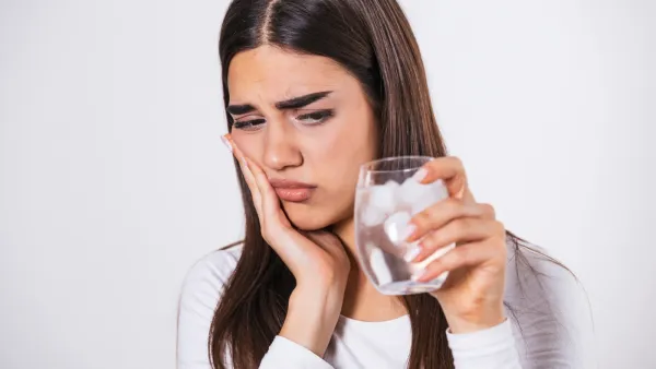 طبيب البوابة: الأيورفيدا لعلاج تسوس الأسنان