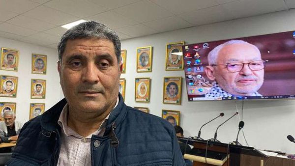 الونيسي تم احتجازه على الطريق العام 