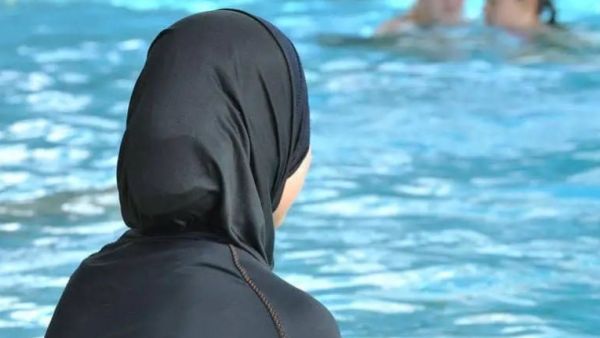 نادي سباحة بالرياض للنساء