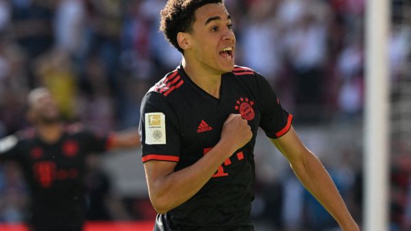 هل ينتقل جمال موسيالا إلى ليفربول قريبًا؟