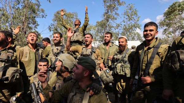 فرنسا تؤكد تقديم "معلومات استخبارية" لإسرائيل