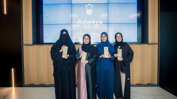 Dubai Culture and Arts Authority and Dubai SME award diplomas to the graduates of the innovative ‘Mobtakir’ programme